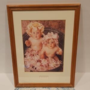 Anne Geddes Brown Wooden Picture Frame with Baby Flower Bath Art